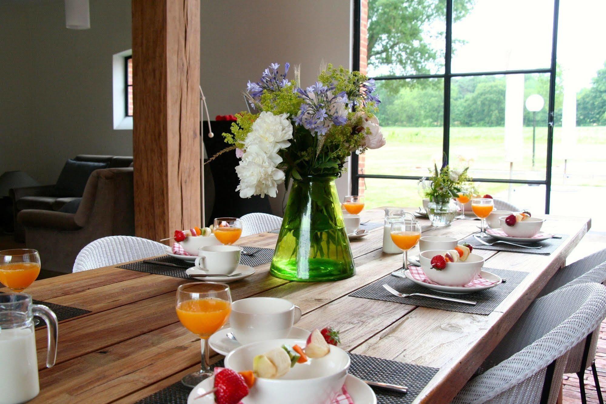 O-Lit Bed & Breakfast Paal Екстериор снимка